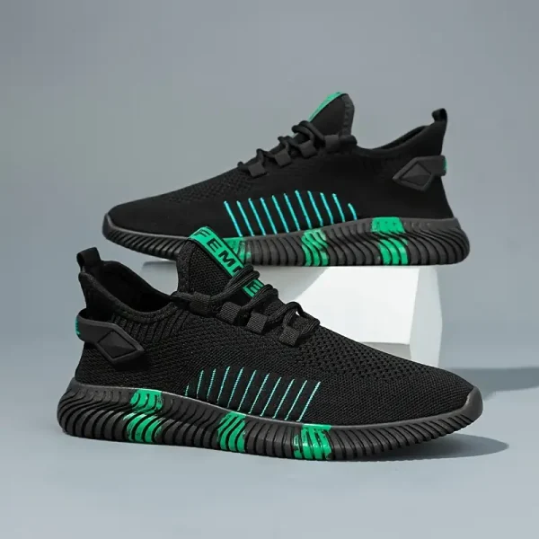 A Pair Of Mesh Sports Shoes Breathable Lightweight Fashionable - Image 2